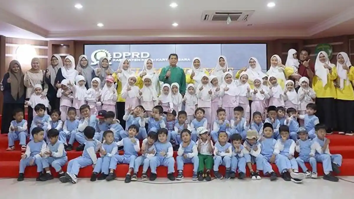 Kunjungan Istimewa, Anak TK Al Azhar Samarinda Belajar Tentang Negara di DPRD Kukar