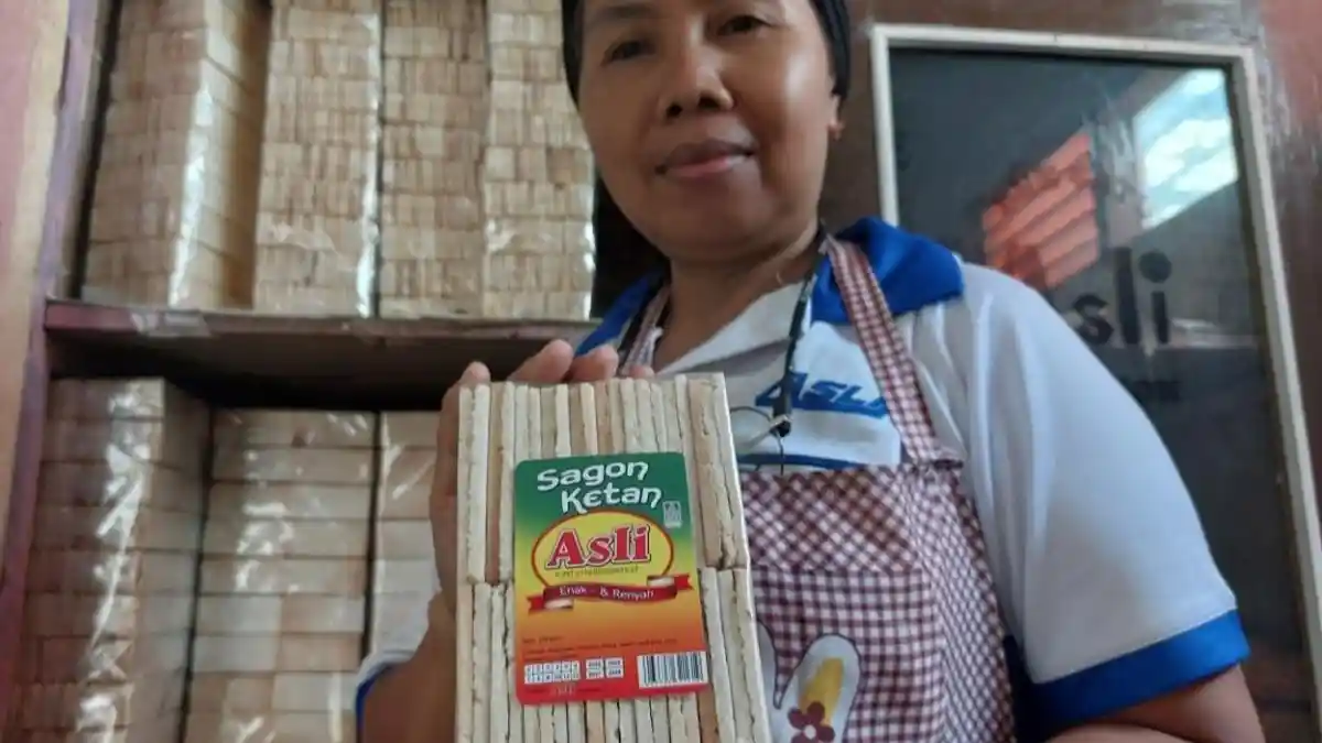 Mengintip Produksi Kue Sagon Khas Kebumen, Biasa Disajikan Saat Lebaran ...