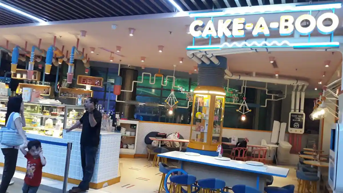 Mau Cobain Minuman Ala Ilmuwan? Yuk Coba di Cake A Boo!