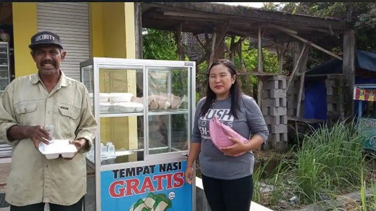 Komunitas Peduli Sosial di Kediri Sediakan Nasi Bungkus Gratis Setiap Hari
