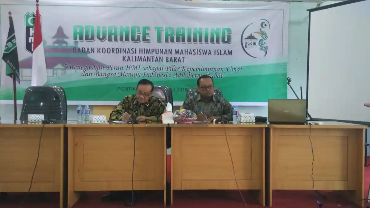 Latihan Kader III Badko HMI Kalbar Hadirkan Akbar Tanjung