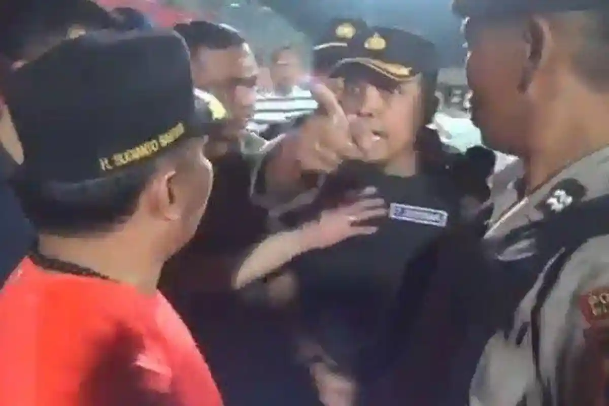 Gubernur Kalteng Lempar Botol dan Bertengkar dengan Kapolres saat Nonton Bola, Ternyata Ini Sebabnya