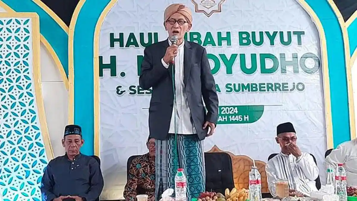 KH Miftachul Akhyar Hadiri Haul Mbah Buyut H Noloyudho di Gresik, Beri ...