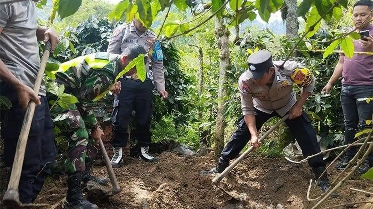Detik-detik Mayat Ayuni Dicor Suami di Kebun Kopi Bener Meriah Ditemukan,  Curiga dengar Teriakan