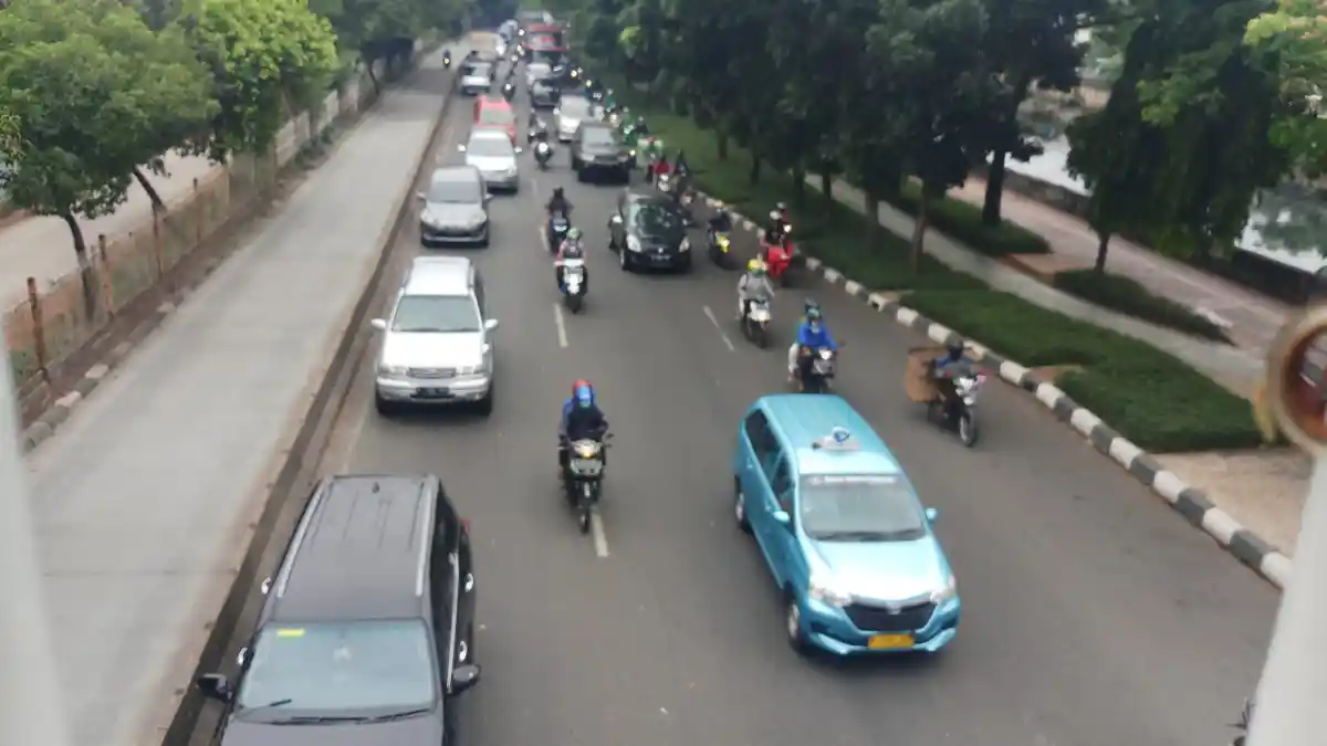 Pertumbuhan Ekonomi Cenderung Stagnan Meski Pemerintah Menurunkan Level PPKM