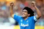 diego-maradona-saat-berseragam-napoli.jpg