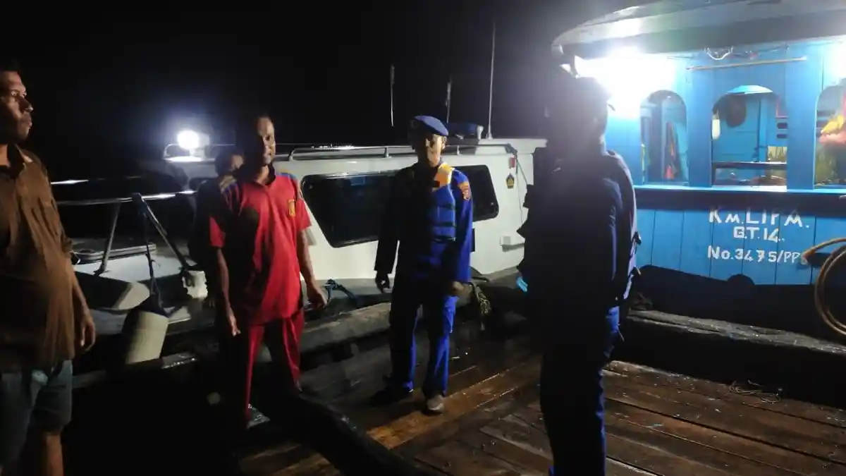 Sat Polairud Polres Tanjung Balai Kejar Kapal KM LIP Lalu Lakukan Penggeledahan