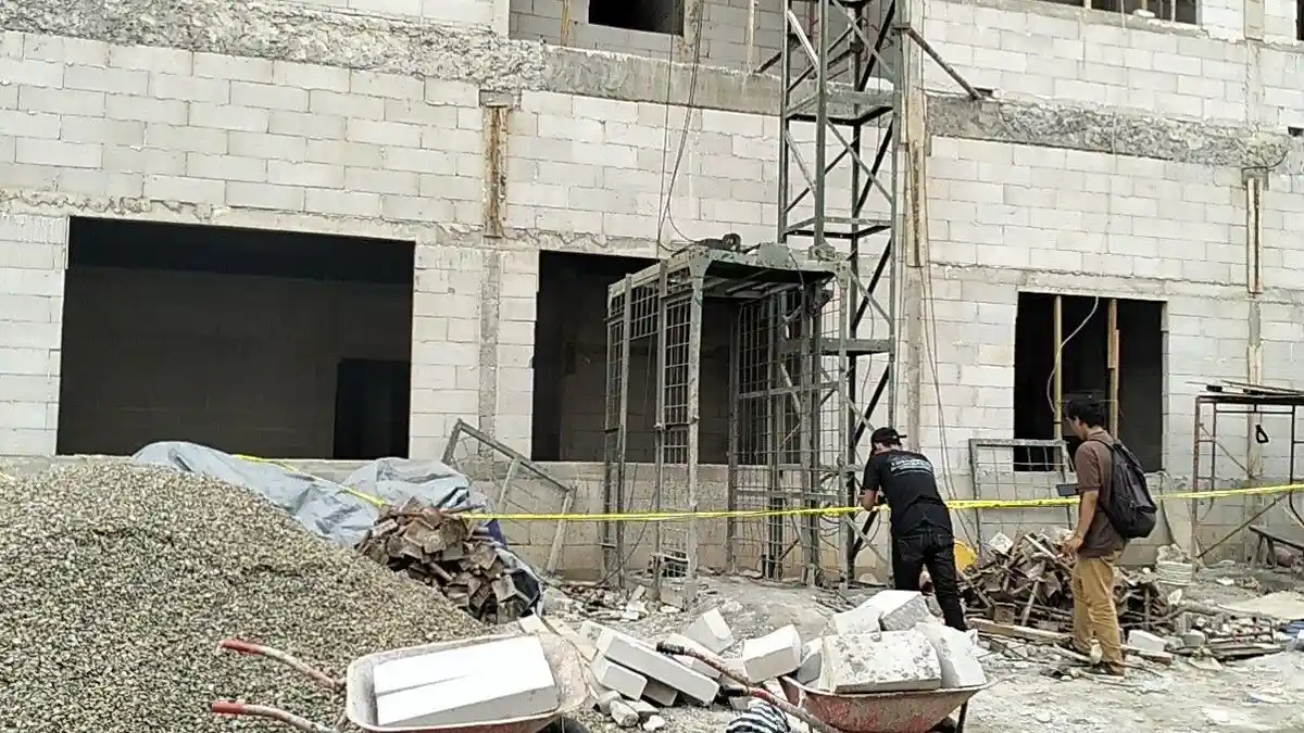 Kronologi Lengkap Kecelakaan Kerja Terjatuh dari Lift Pembangunan RS PKU Blora, 3 Korban Tewas