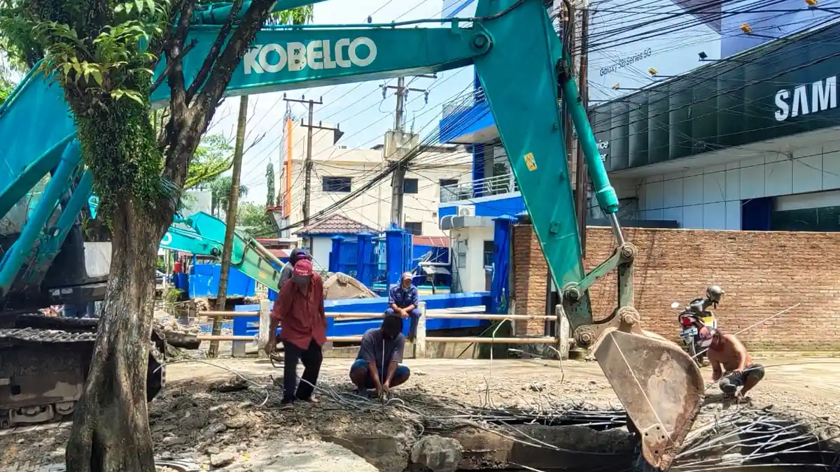 Pemko Banjarmasin Pastikan Normalisasi Sungai Berlanjut