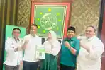 Samani-Intakoris-dua-dari-kiri-Bellinda-Putri-Birton-tiga-dari-kiri-PKB.jpg