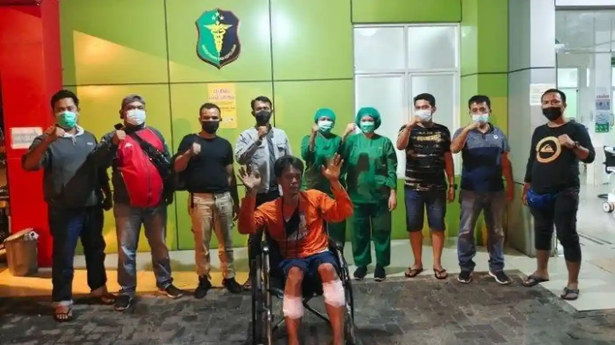 Polisi Bikin Cacat Begal Sadis Viral Tikami Pengendara di Keramaian, 2 Kakinya Dijebol Peluru
