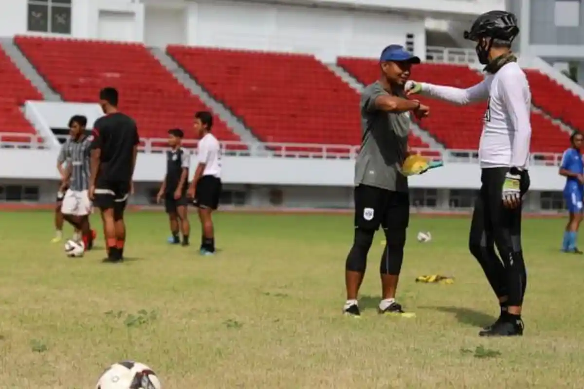 Usai Makan Soto Bareng, Gubernur Ganjar Ajak PSIS U-20 Jajal Lapangan Jatidiri. Begini Respon Mereka