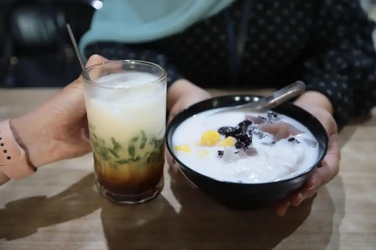 Segarnya Es Cendol Elizabeth, Minuman Legendaris di Bandung, Cocok untuk Buka Puasa