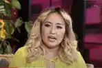 makassar/Stres-didepak-Maia-Estianty-dari-Duo-Ratu-Pinkan-Mambo-akui-sempat-miskin.jpg