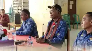 Simon-Subandi-Supriadi-Pimpin-RapaT-Wabup-Sikka.jpg