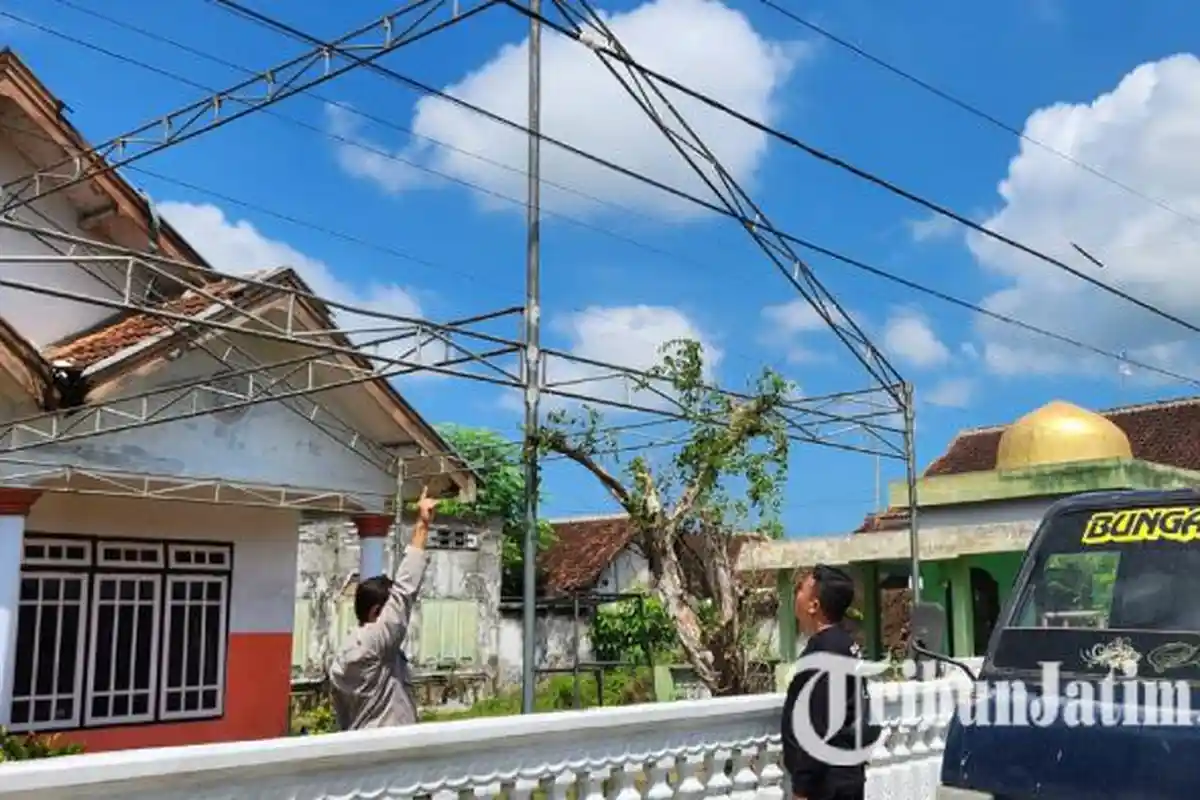 Nasib Tragis Pria di Jember Pasang Tenda Reuni Keluarga, Sempat Terjatuh dari Ketinggan 3 Meter