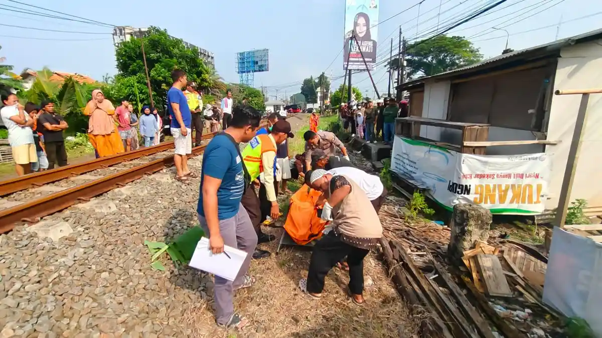 Penjual Kopi di Kota Serang Tewas Tertabrak Kereta Api Rangkasbitung-Merak