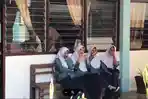 KENDARAAN-Siswa-SMPN-3-Kota-Gorontalo-di-waktu-istrahat.jpg