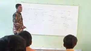 PENDIDIKAN-DI-PLOSOK-LOMBOK-TIMUR-2026.jpg
