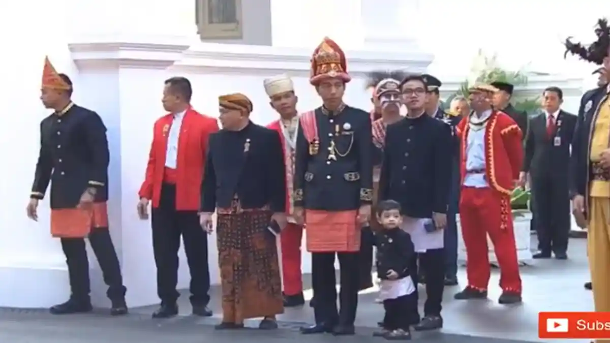 Ikut Upacara Peringatan HUT RI Ke-73 di Istana, Jan Ethes Curi Perhatian