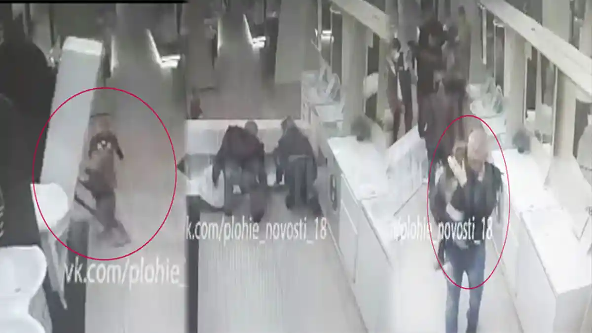Momen Anak Perempuan Tertimpa Lemari, Orangtua Lalai Sibuk Belanja Perabotan