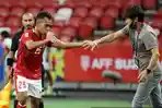 pelatih-indonesia-shin-tae-yong-menyalam-irfan-jaya-setelah-mencetak-gol-di-piala-aff.jpg