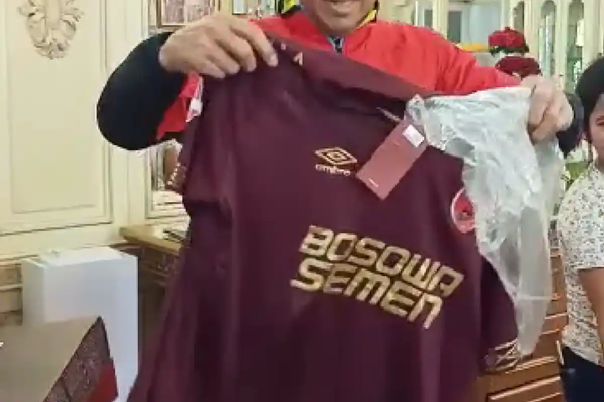 Gubernur Sulsel Nurdin Abdullah Harap PSM Juara!