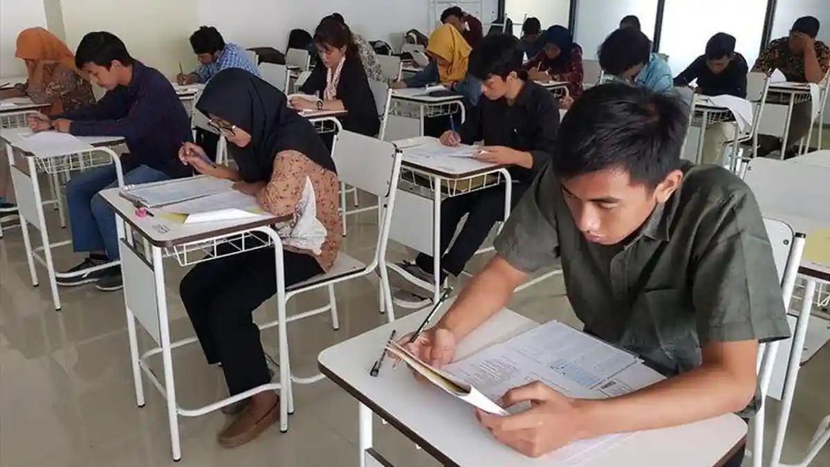 Cek Biaya Kedokteran UGM, Unair dan IPB dengan UKT dan Uang Pangkal Termurah? Ini Perbandingannya 
