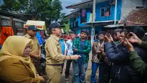 Kali-Cibala-banyak-sampah.jpg