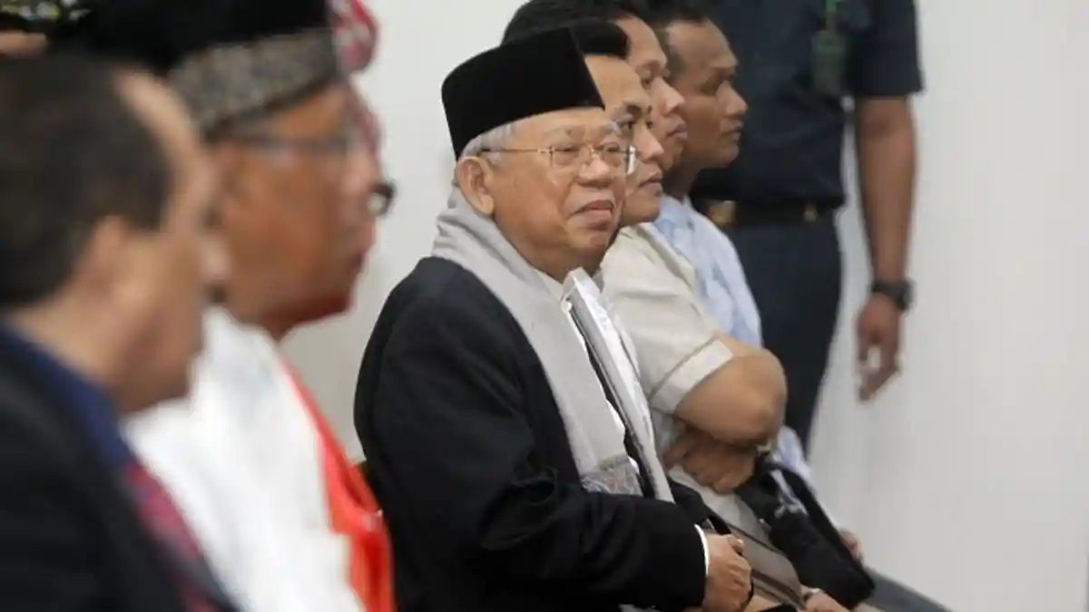 Gambar Editan Diri Berpakaian Sinterklas Beredar, Ma’ruf Amin Memaafkan Pelaku