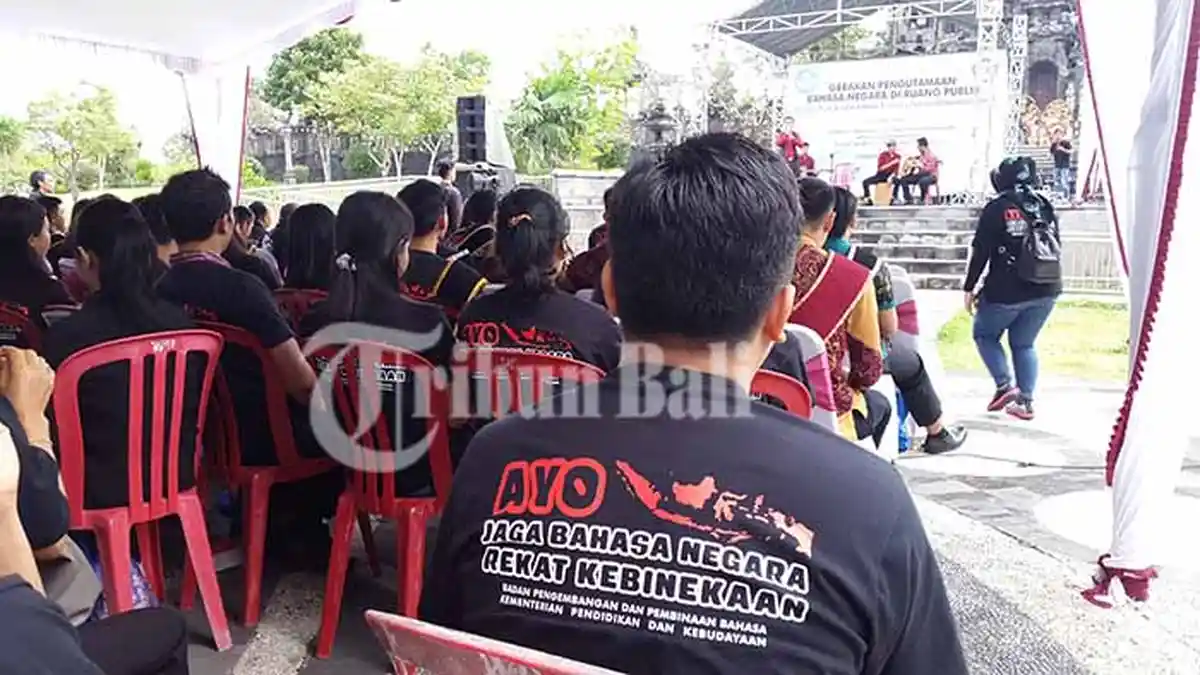 Istilah Upload dan Download Lebih Populer, Remaja Lebih Pede Pakai Istilah Asing Dibanding Indonesia
