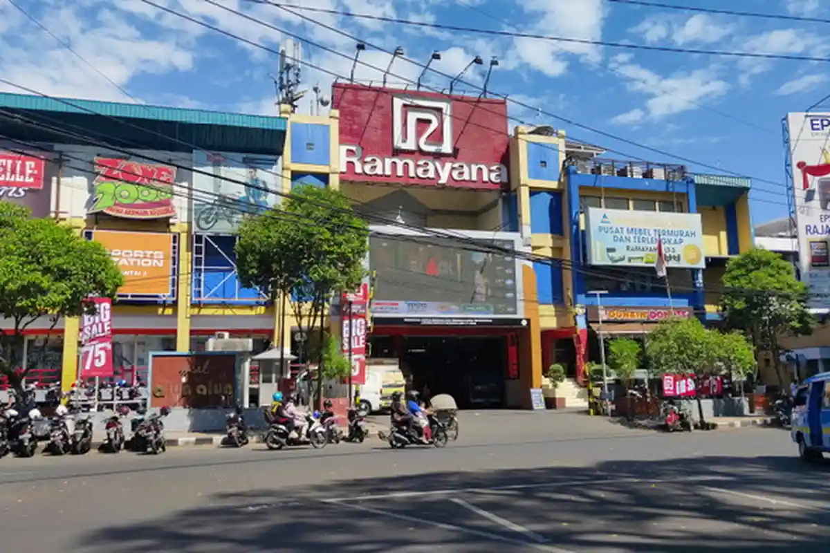 Gedung Alun-alun Mall Lebih Baik untuk Malang Creative Center (MCC)