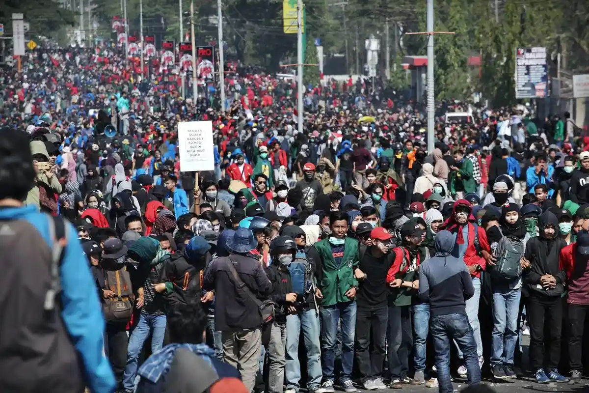 Mahasiswa Demo Tolak RUU KPK, Kok 3 Politisi ini Malah Tak Setuju Jokowi Terbitkan Perppu KPK?