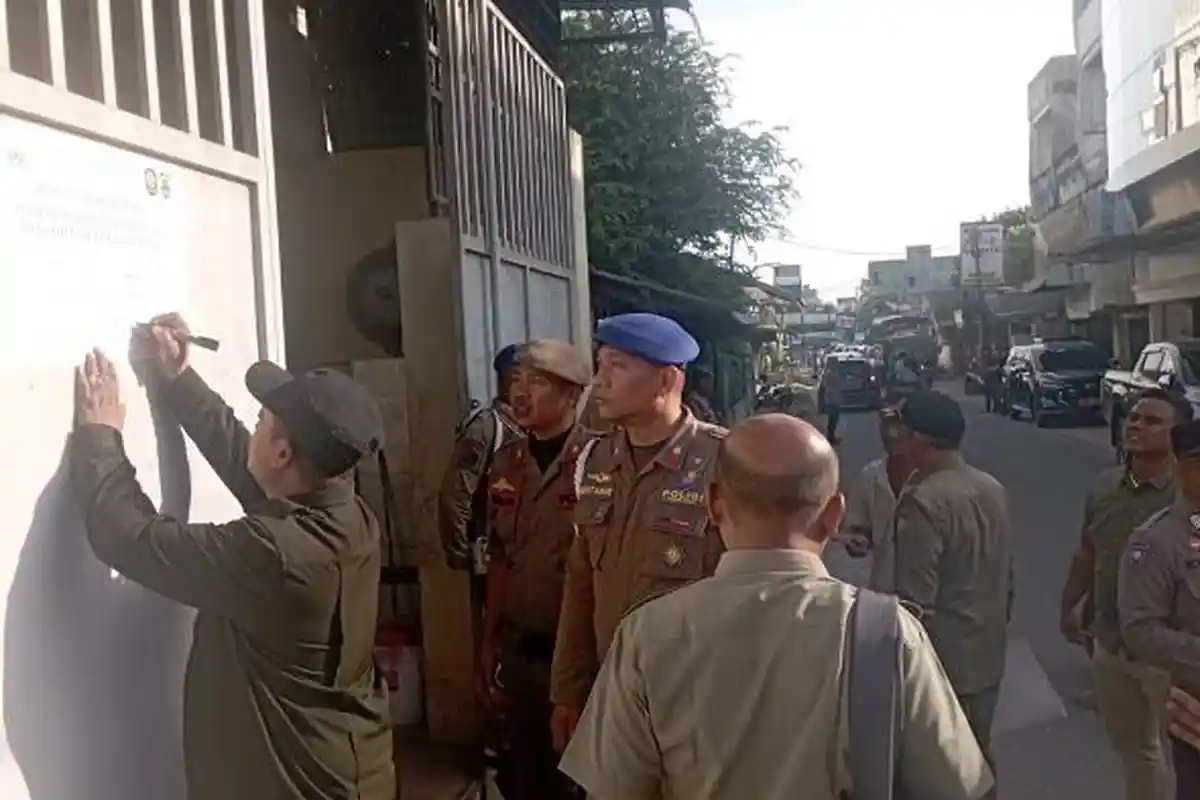 Pj Bupati Bireuen Pimpin Tim Penertiban Usaha Sarang Walet