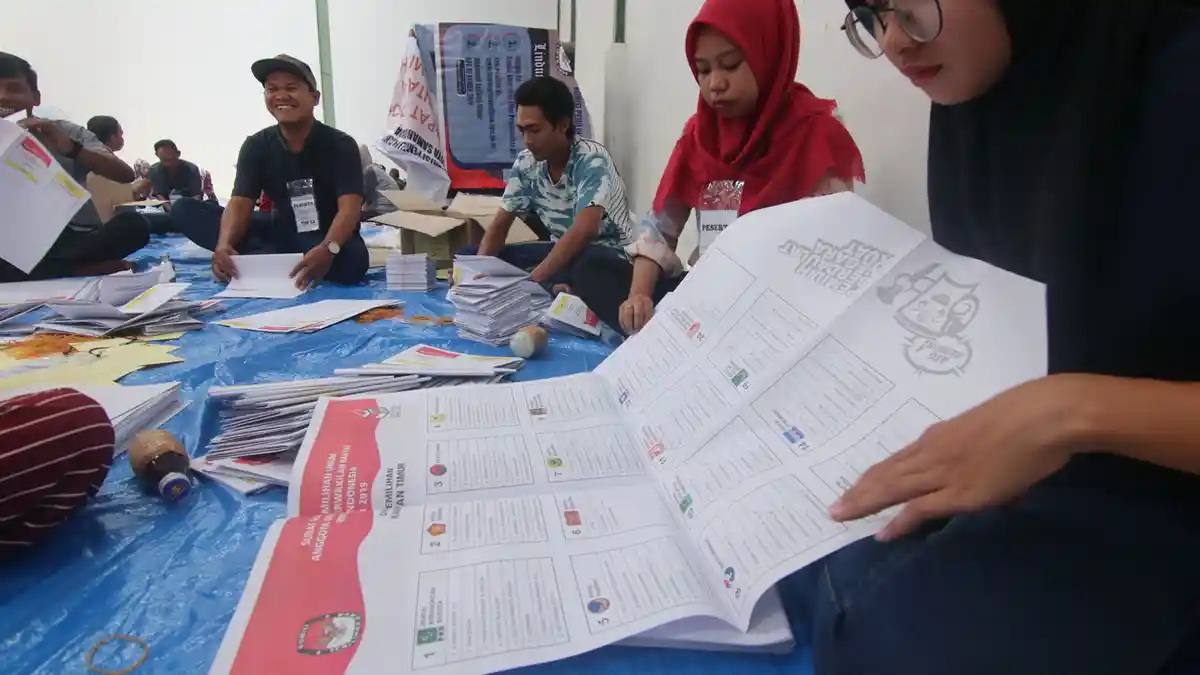 Lebih dari 11 Ribu Surat Suara Rusak Ditemukan KPU Solo