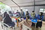 PENDATAAN-PENDUDUK-Petugas-Dinas-Kependudukanderima-bantuan-sosial.jpg