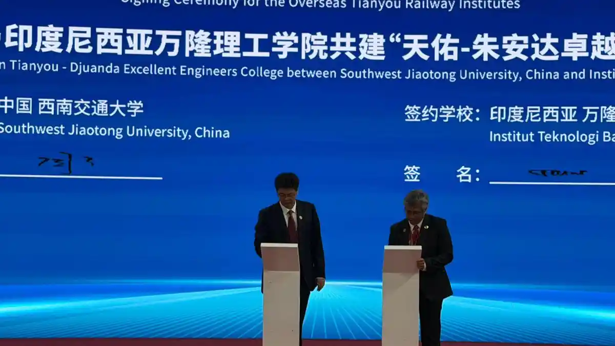 Southwest Jiaotong University dan ITB Resmikan Tianyou–Djuanda Excellent Engineers College
