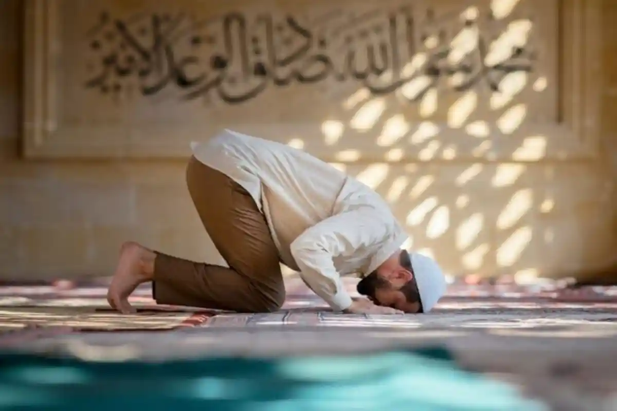 Panduan Shalat Duha, Minimal 2 Rakaat Dilengkapi dengan Surah Ad Duha