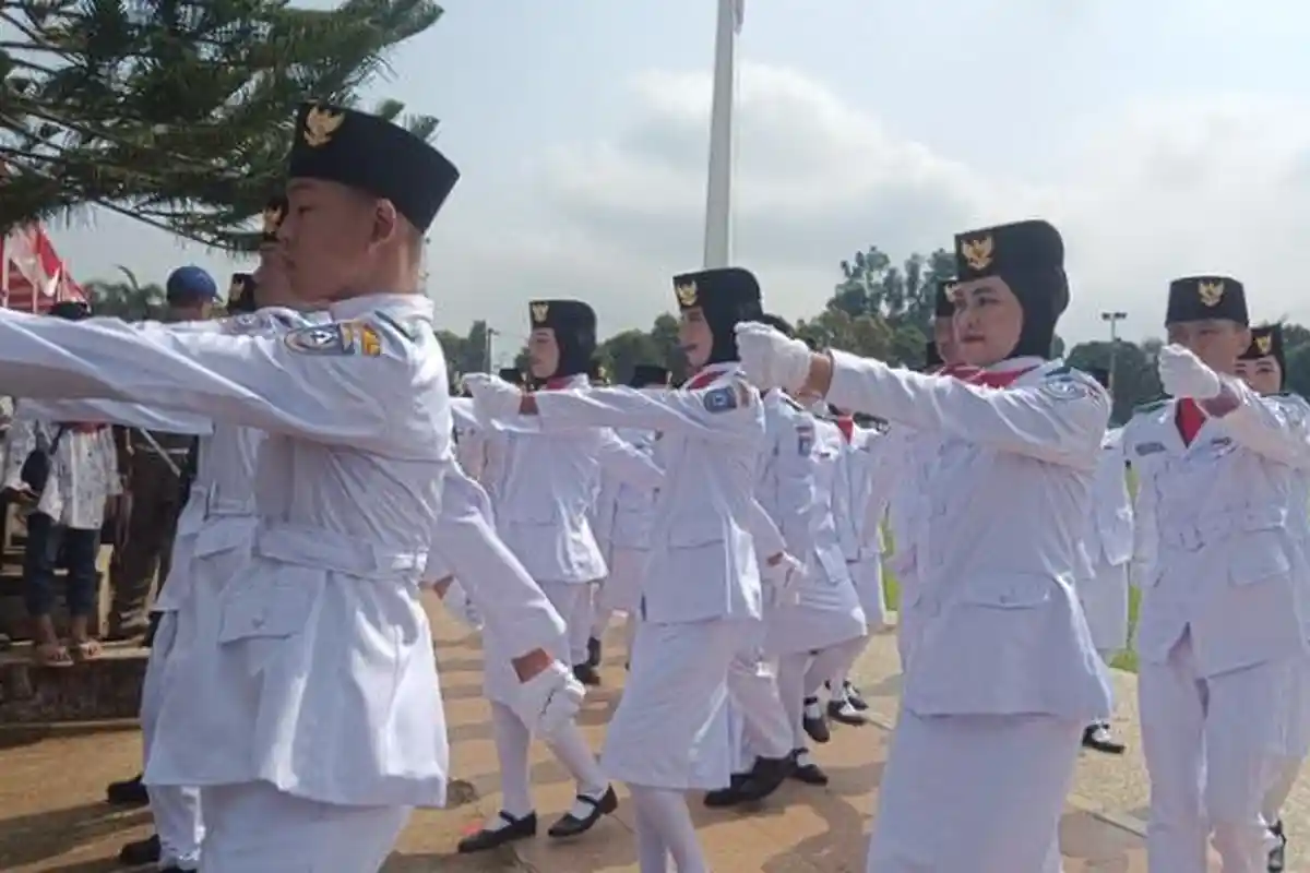 Paskibraka Bengkulu Utara Sukses Kibarkan Merah Putih di Upacara HUT RI ke 78, Ini Formasinya