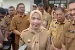 Bupati-Serang-Ratu-Rachmatuzakiyah-saat-m-zfsdfs.jpg