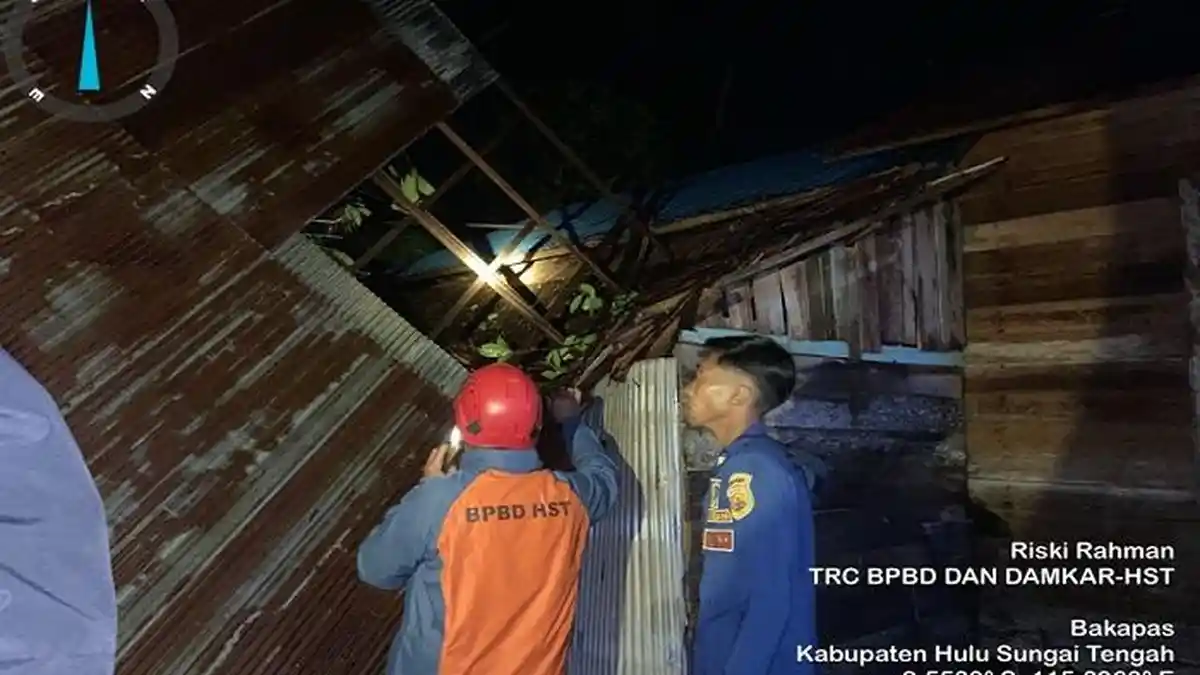Cuaca Ekstrem Picu Puting Beliung di Kabupaten HST, 12 Rumah Alami Kerusakan