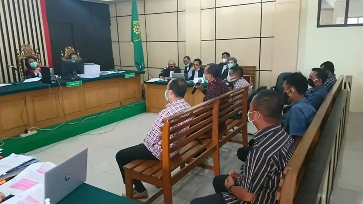Mantan Kadis PUPR Tak Hadir di Persidangan, Iim dan Apif Terangkan Aliran Suap RAPBD 2017