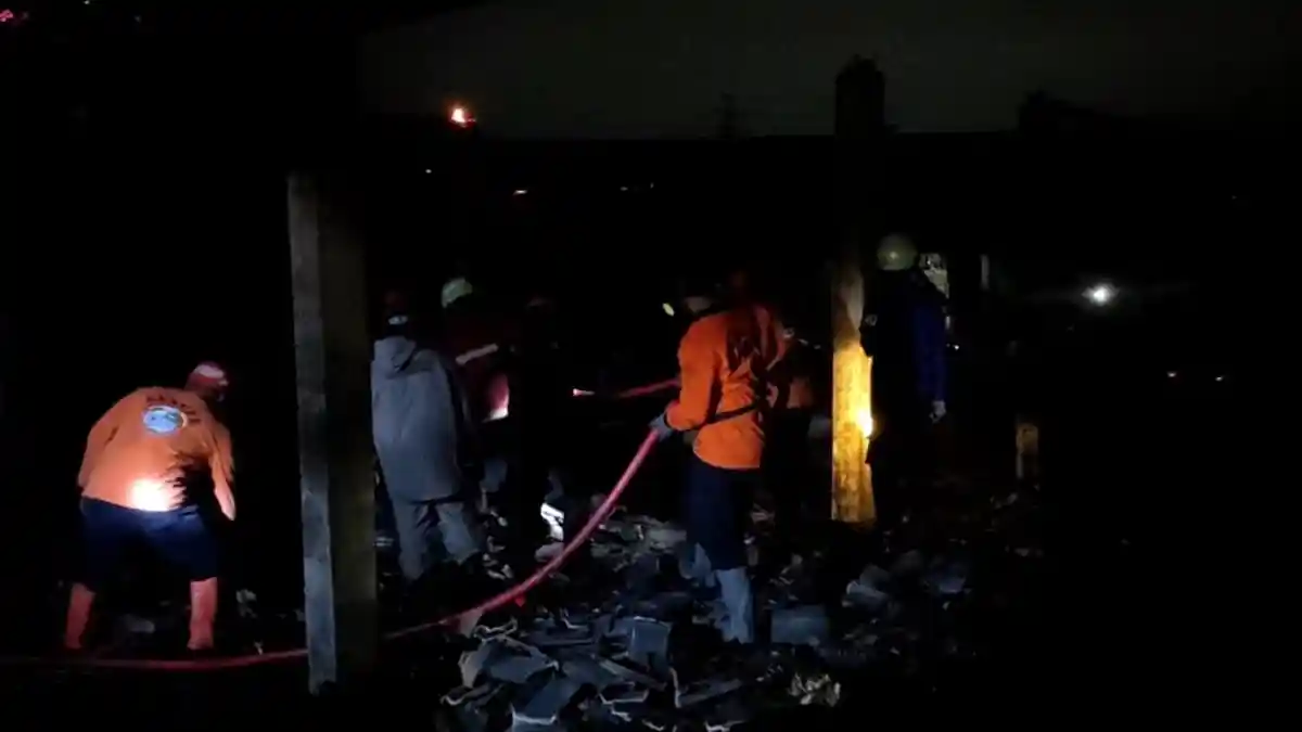 Pasar Bumirejo Kartasura Sukoharjo Terbakar, Api Diduga dari Sampah