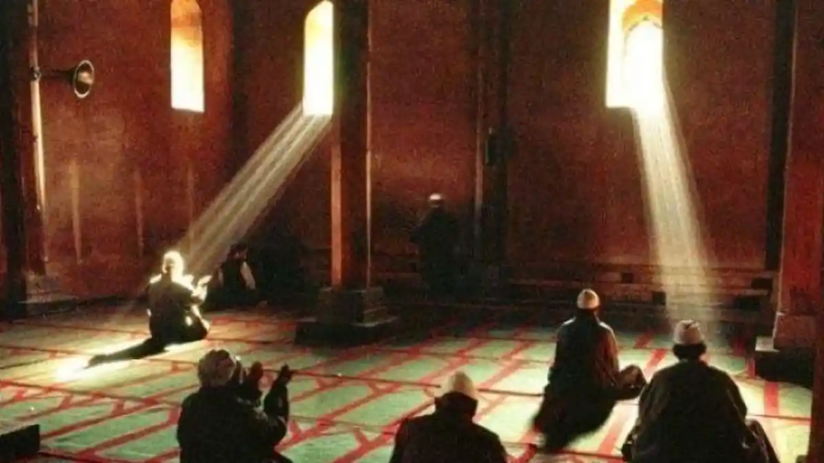 Mendapatkan Lailatul Qadar dengan Itikaf, Simak Tata Cara, Niat, Syarat hingga Waktu Pelaksanaannya