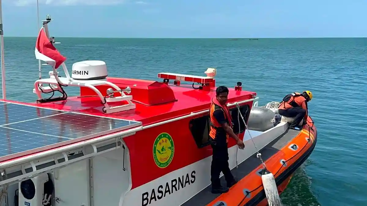 Tujuh Fakta KM Ocean Three Hilang Kontak di Natuna, Tim SAR Fokus Cari Awak Kapal Terakhir - Tribunbatam.id
