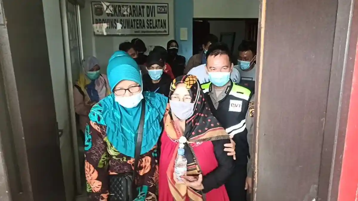 Demi Keluarga yang Ditinggalkan, Tetap Semangat, Ibunda Indah Bertolak ke Jakarta Usai Tes DNA