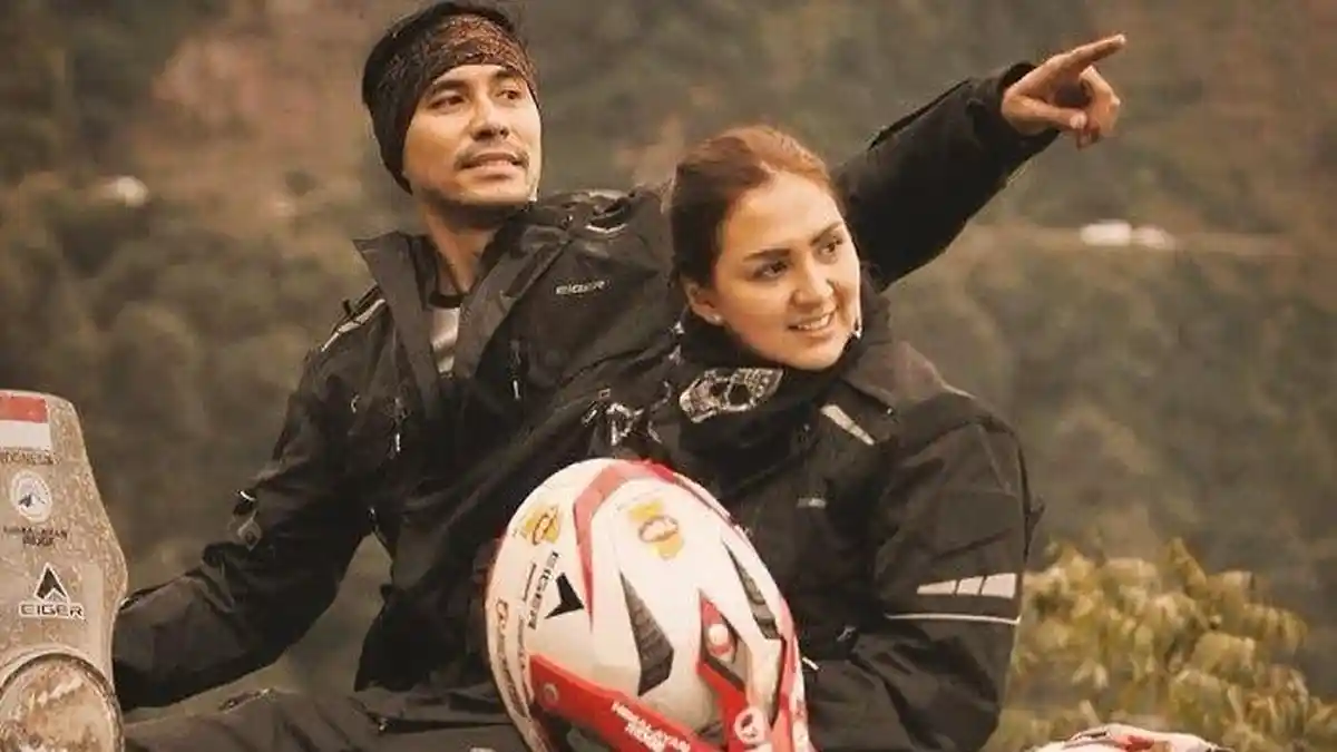 Donna Agnesia Positif Covid-19, Darius Sinathrya Beri Semangat: Nanti Aku Ajak Touring