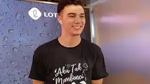Jeff-Smith-kuningan.jpg