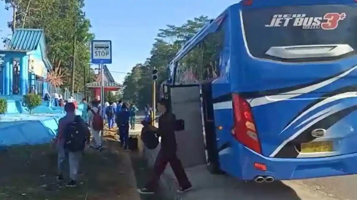 Tahun 2023, Disdik Bintan Anggarkan Rp 5,6 Miliar Sewa 32 Bus Gratis untuk Pelajar