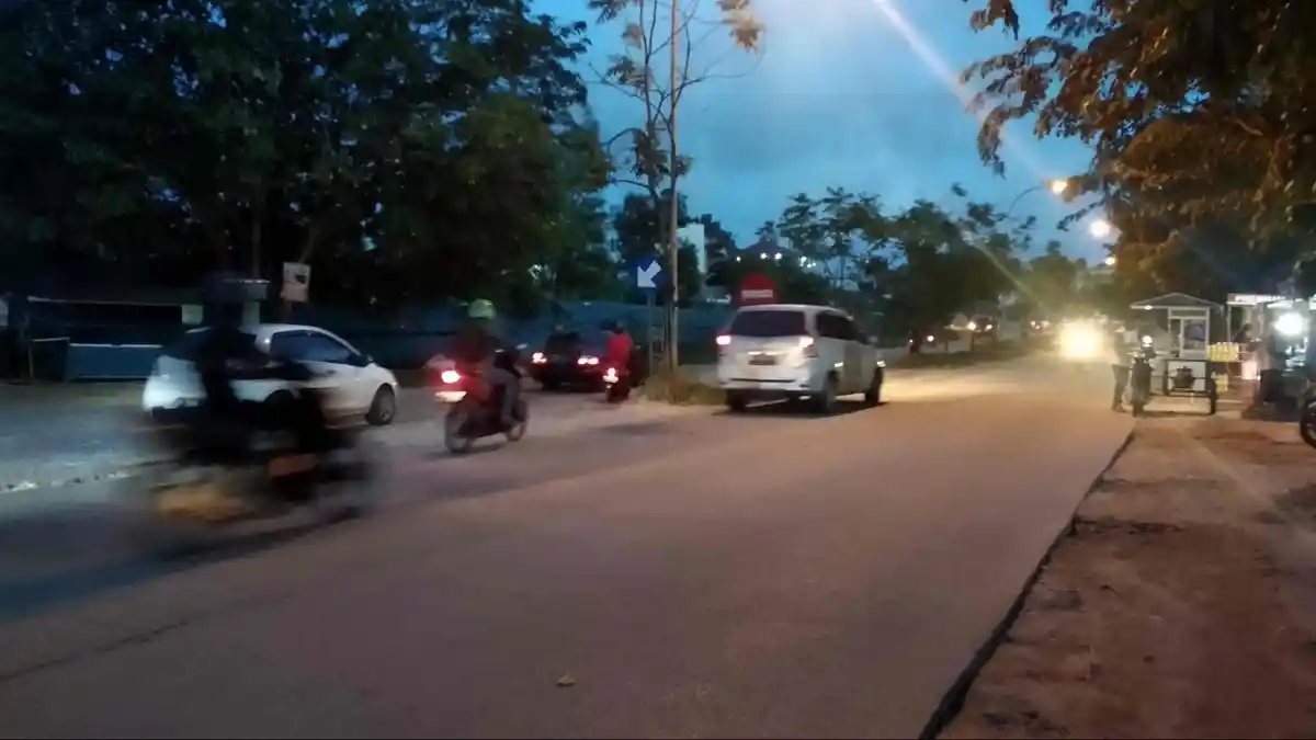 Sudah Dipasang Rambu Larangan, Pengendara di Batam Tetap Suka Melintas di Jalan Ini
